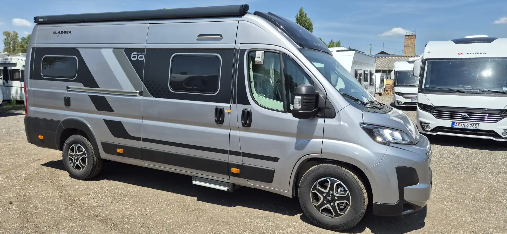 Adria Twin 640 SGX 60 Y